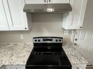 2706 Gross Rd, Dallas, TX 75228