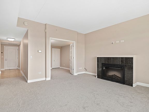 5th image of 845 E 22nd St APT 409