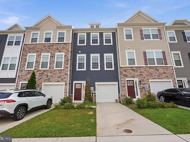 1806 Kellington Ct — Photo 1