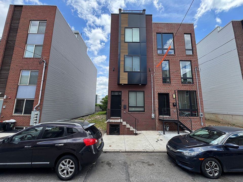 1st image of 1743 N Marshall St