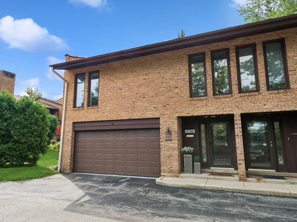 1728 Wildberry Dr Unit G, Glenview, IL 60025