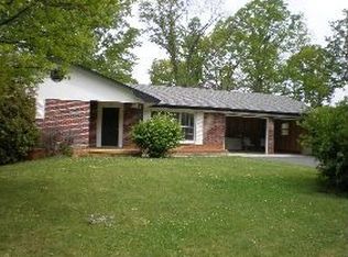 1105 Sunset Cir, Newport, TN 37821