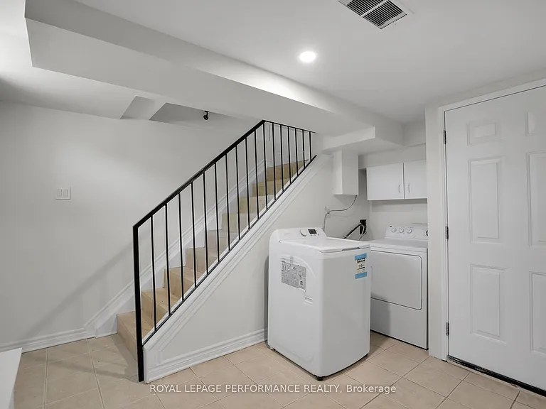 940 Brant St #LOWER — Photo 5