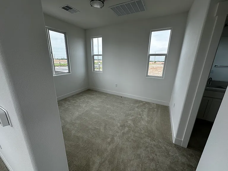 3147 Ives Ln — Photo 6