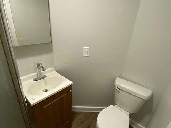 5th image of 134 Hill St APT 5