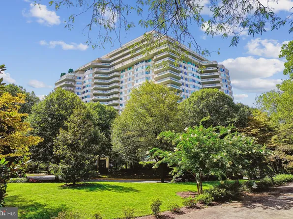 5610 Wisconsin Ave APT 803, Chevy Chase, MD 20815