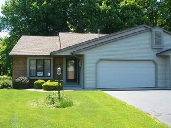 879 Harvest Dr #43, Holland, MI 49423