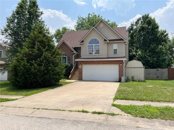 404 Hazelwood Dr, Warrensburg, MO 64093
