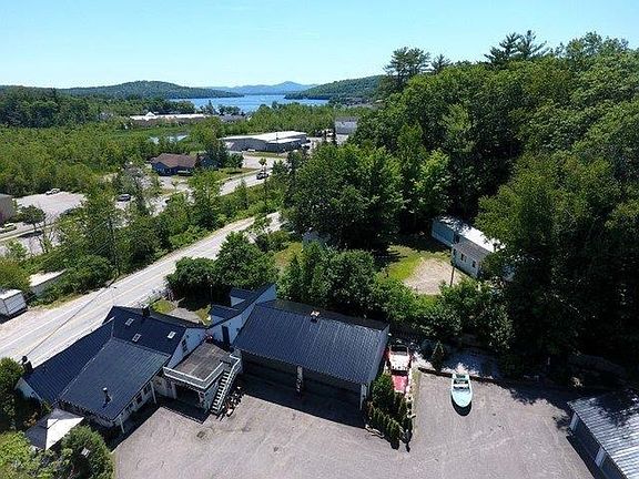 Arial/ Walk to Lake Winni