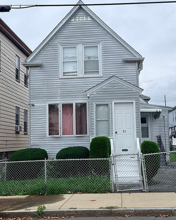 1st image of 31 Roosevelt St