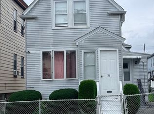 31 Roosevelt St, Revere, MA 02151