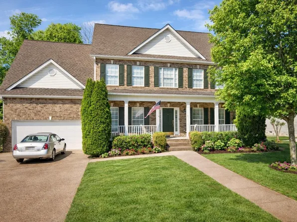 1905 Bunbury Ct, Thompsons Station, TN 37179