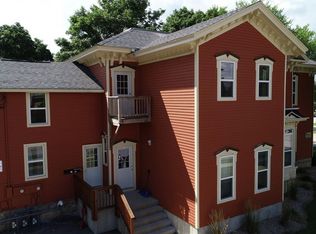 907 W Main St, Whitewater, WI 53190