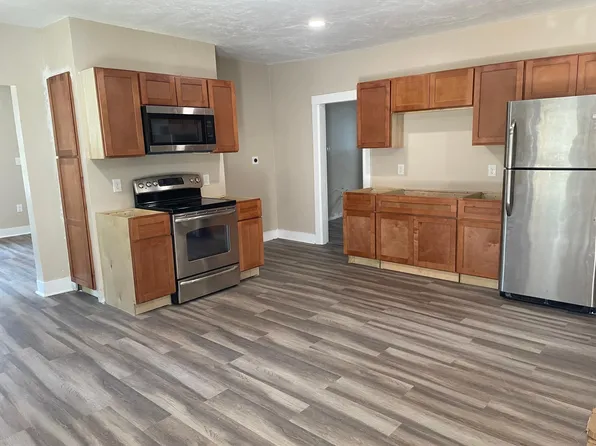 178 Mechanic St #2, Southbridge, MA 01550