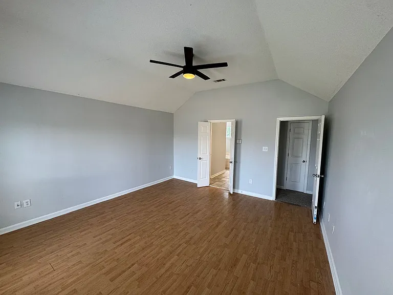 12607 Hunters Forest Cv — Photo 12