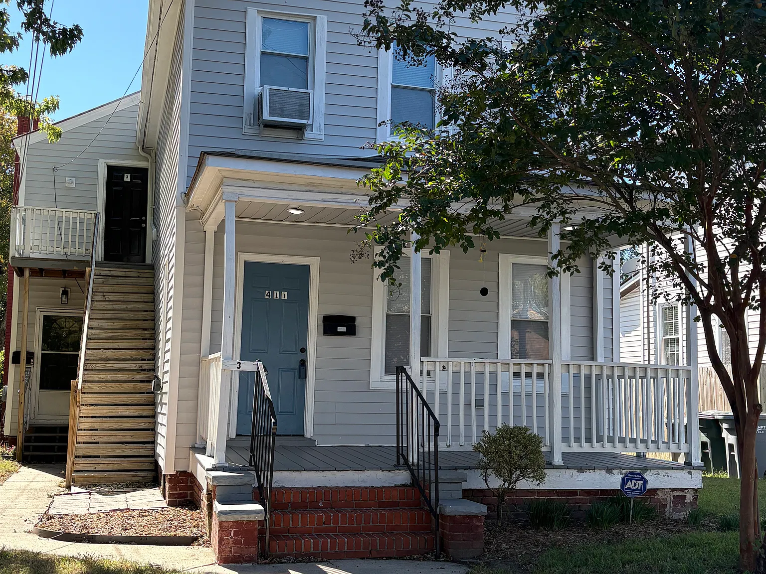 411 Lee St — Photo 1