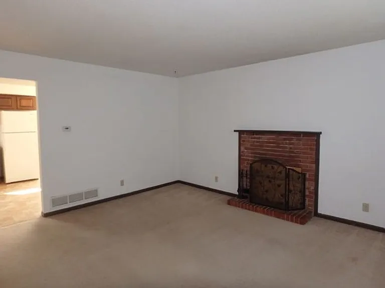 1113 Callie Dr #A — Photo 3