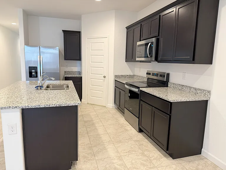 1840 W Spaulding Ave — Photo 15