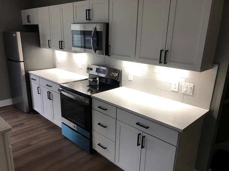 2043 Broadway St — Photo 1