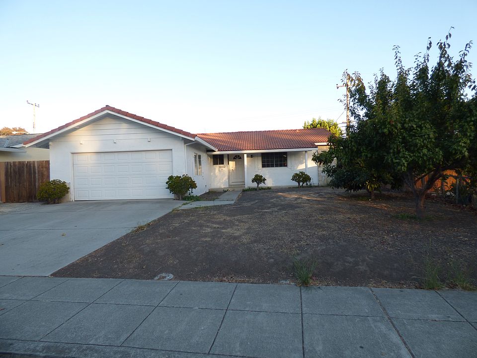 1st image of 788 Orkney Ave