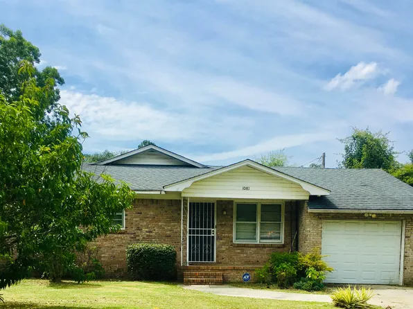 1081 Hickory St, Saint Stephen, SC 29479