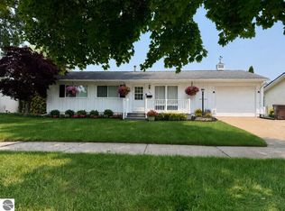 1307 South Dr, Mount Pleasant, MI 48858