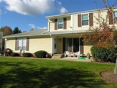 1st image of 10562 Independence Dr #25B