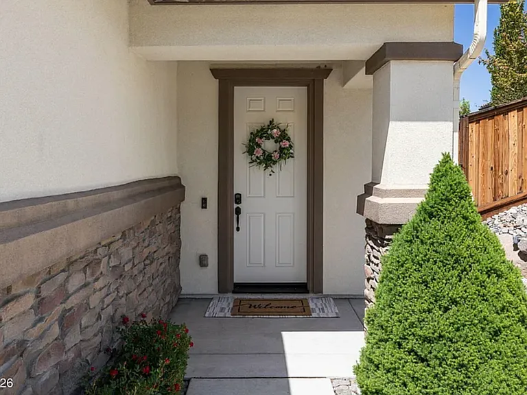 2710 Alessandro Dr — Photo 2