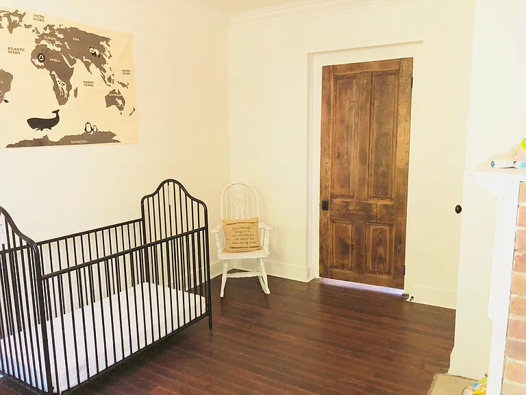 2528 College St — Photo 11