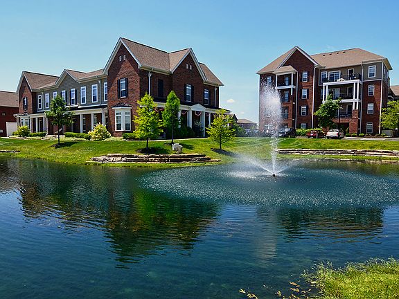 Welcome to Strathmoor Apartments