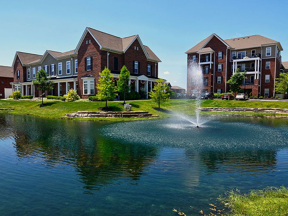 Welcome to Strathmoor Apartments