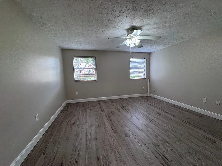 4380 Lake Underhill Rd — Photo 14