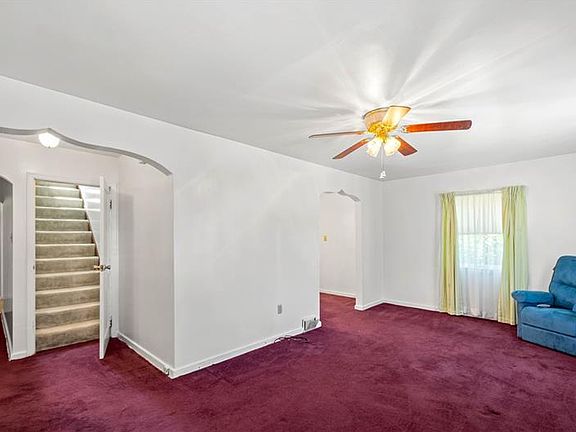 2nd image of 102 Cavitt Ave