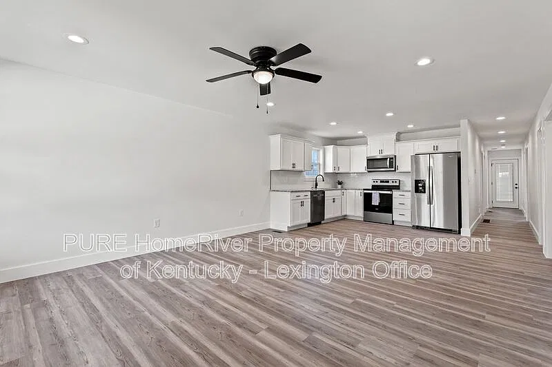 3 bed, 2.0 bath, 1488 sqft, $1,495 — Photo 4