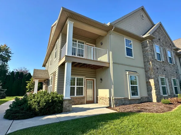 1984 Shady Oak Dr, Mount Joy, PA 17552