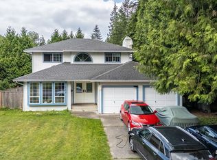 6472 138th St, Surrey, BC V3W5G6