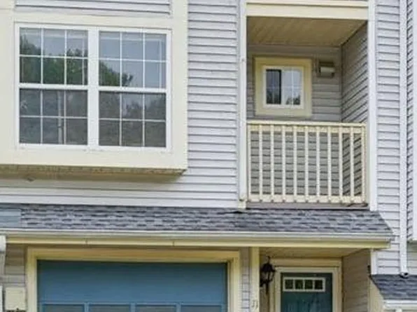 11 Ridge Blvd, Wilmington, DE 19808