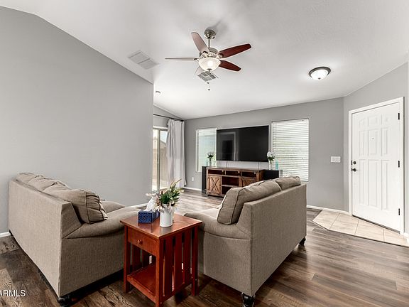 5th image of 1377 E PRYOR Road