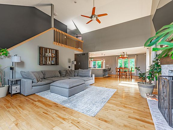 4th image of 5940 Denbury Ln