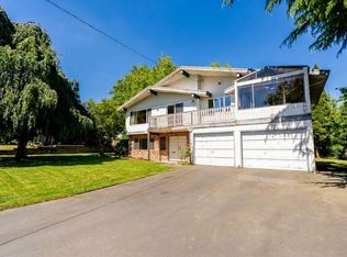 5462 Bakerview Dr, Surrey, BC V3S 1A5