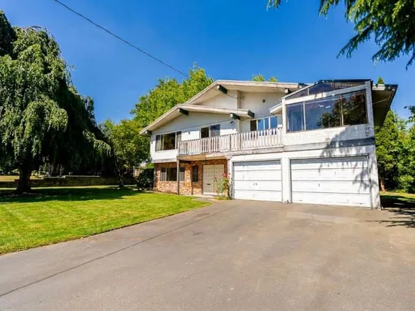 5462 Bakerview Dr, Surrey, BC V3S 1A5