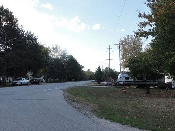 5th image of 7955 Lakeshore Rd