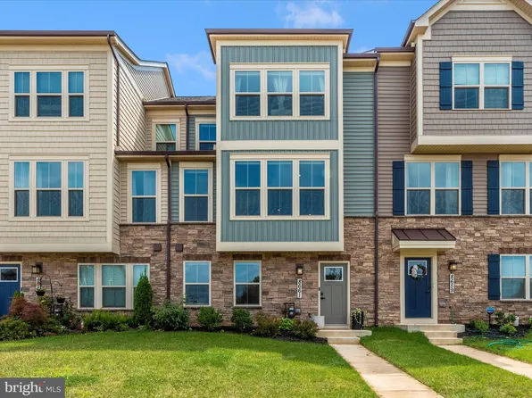 8661 Satinwood Dr, Frederick, MD 21704