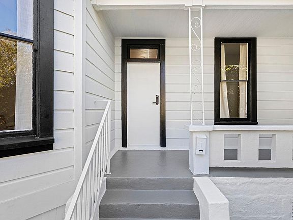 3rd image of 1400 Carroll Ave #1