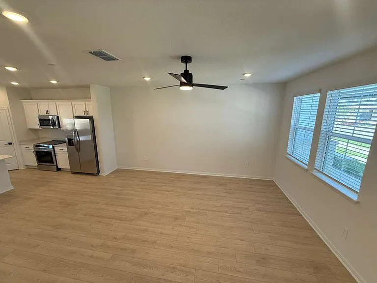2530 Violet Theo Ln — Photo 8