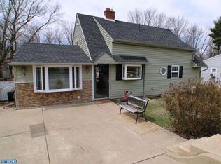 9208 Wooden Bridge Rd, Philadelphia, PA 19114