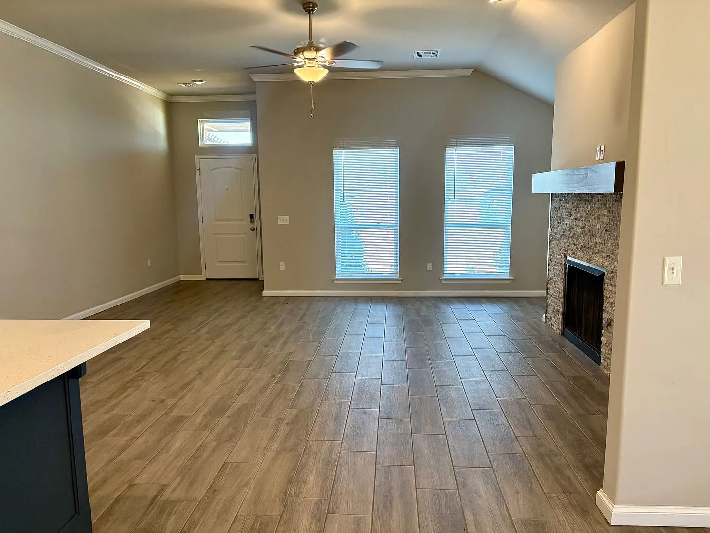Spacious 3-Bedroom Home in Norman — Photo 2