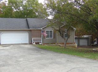 12 Lancelot Ct, Cartersville, GA 30121