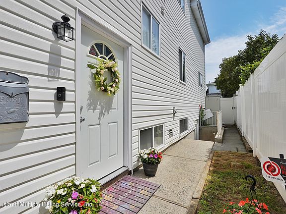 3rd image of 335 Hart Ave