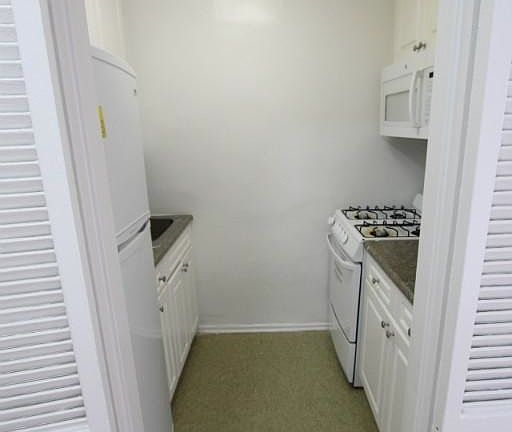 5th image of 14467 41st Ave APT 413